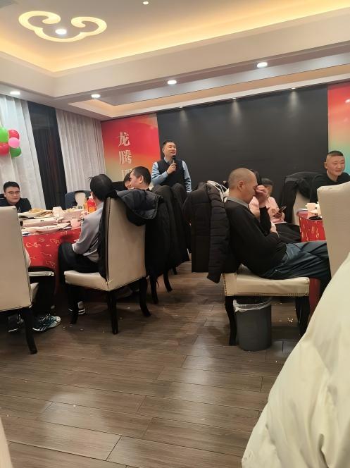 Vier de 20e verjaardag van Yilida